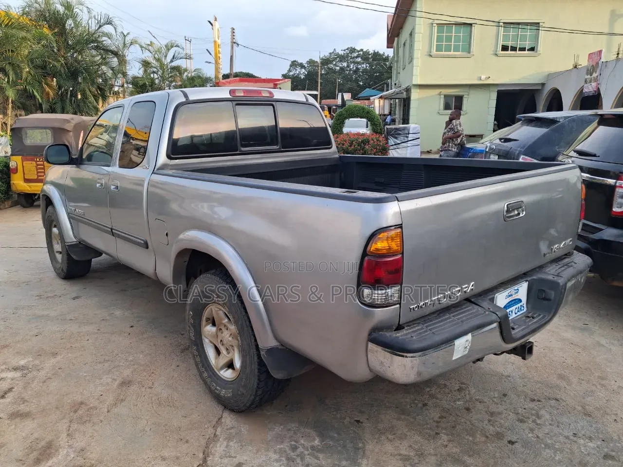 Toyota Tundra 2004 Gray