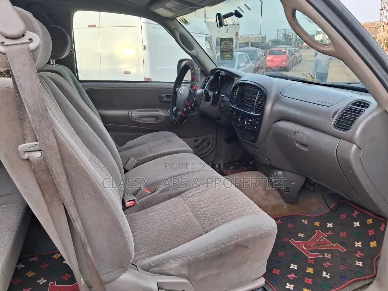 Toyota Tundra 2004 Gray