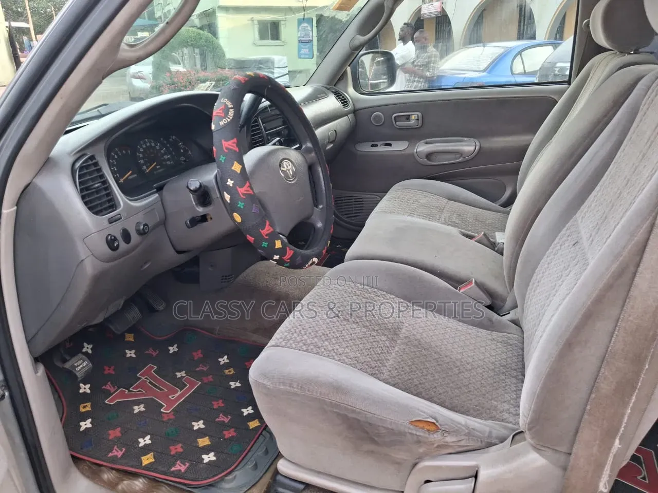Toyota Tundra 2004 Gray