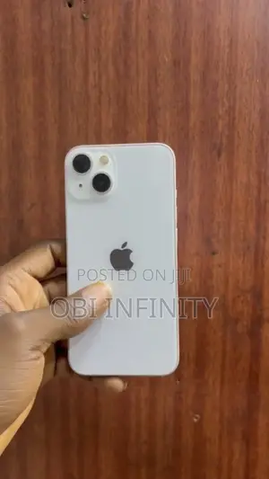 Apple iPhone 13 128 GB White
