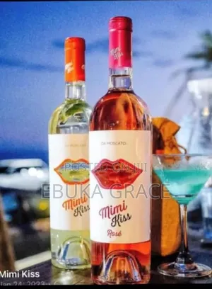 Mimi Kiss Red Wine 75cl by 12 Bottle 102,000