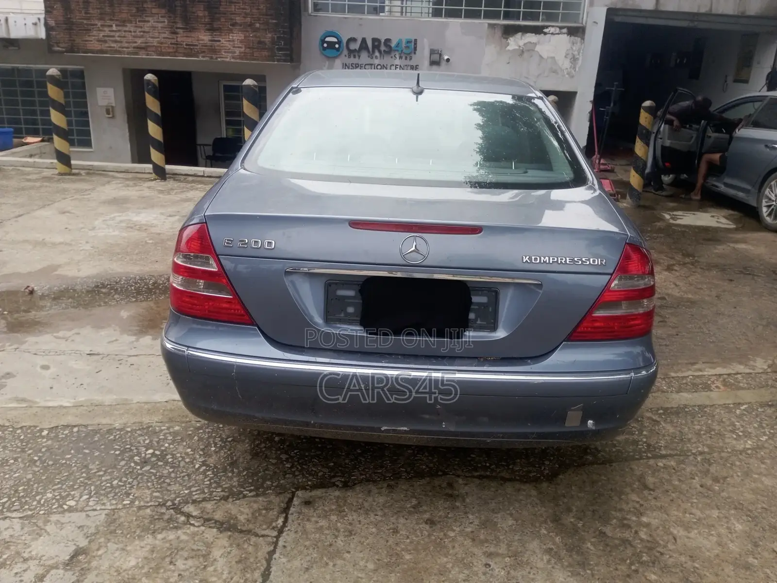 Mercedes-Benz E200 2002 Blue