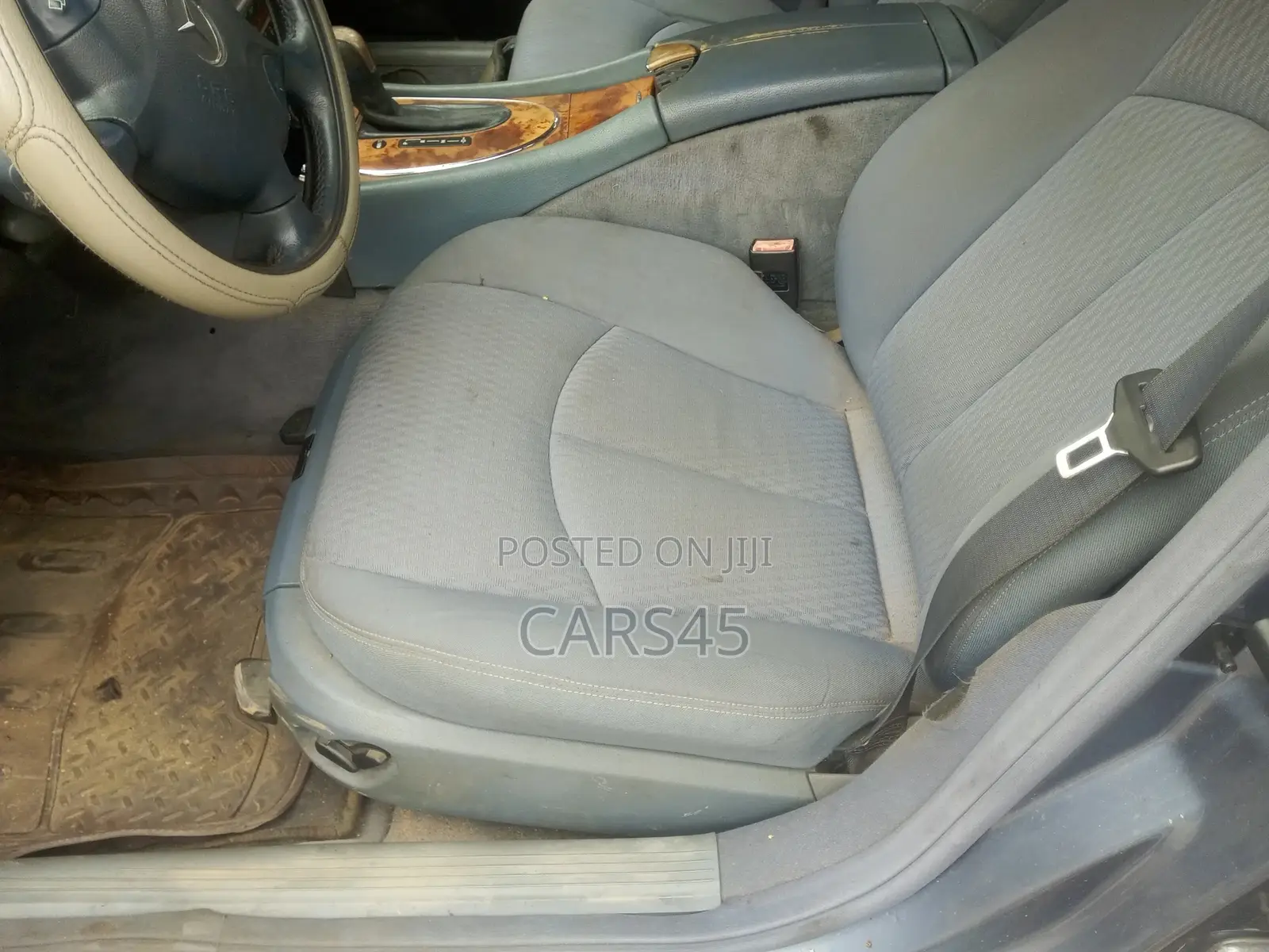 Mercedes-Benz E200 2002 Blue