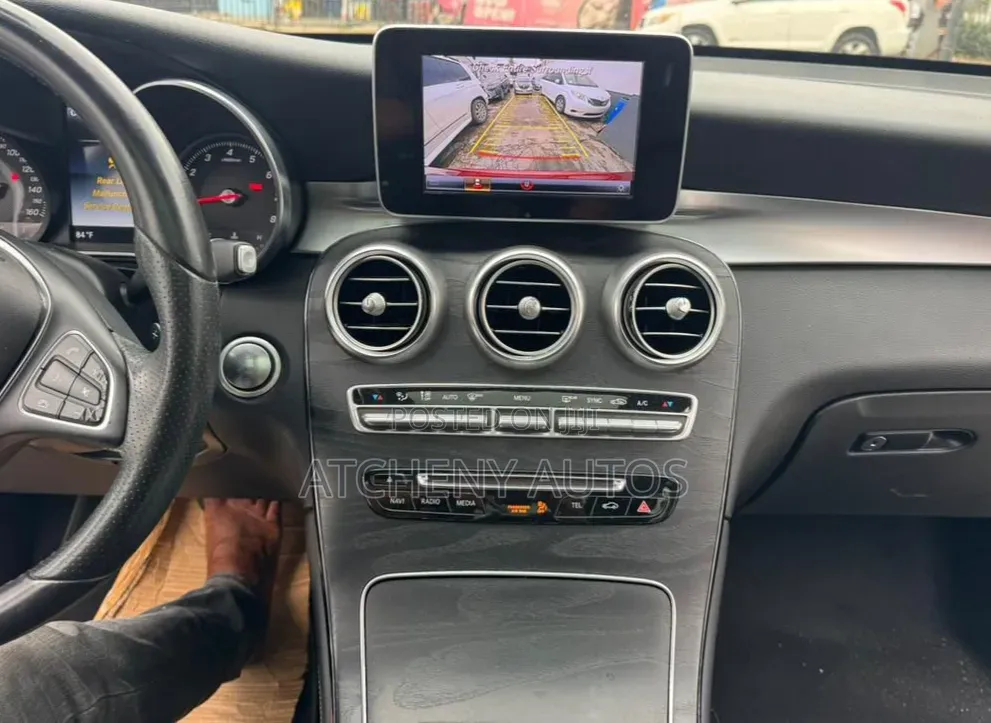 Mercedes-Benz GLC-Class 2018 Red