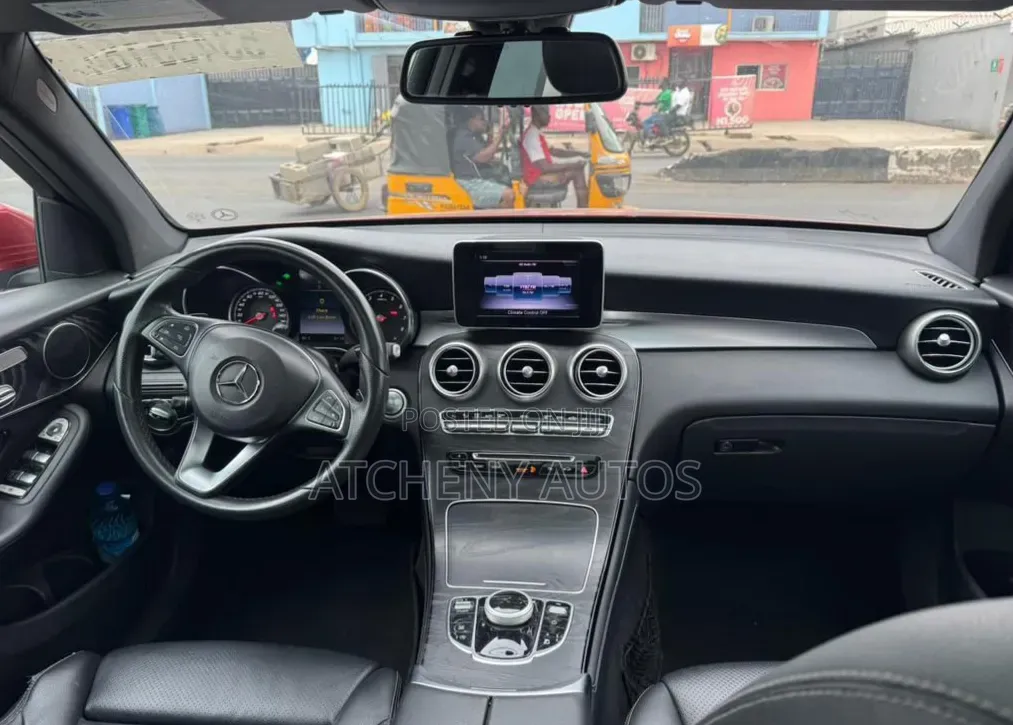 Mercedes-Benz GLC-Class 2018 Red