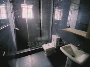 4bdrm Townhouse / Terrace in Ikota for rent