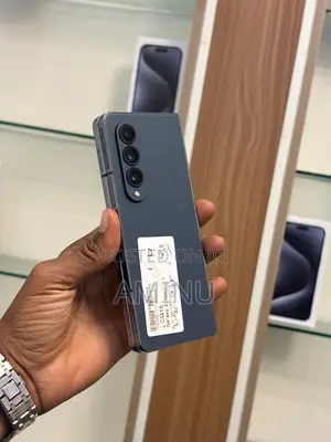 New Samsung Galaxy Z Fold4 256 GB Blue