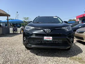 Toyota RAV4 XLE AWD (2.5L 4cyl 6A) 2016 Black