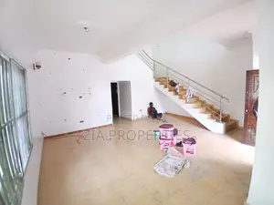 4bdrm Townhouse / Terrace in Lekki Phase 2 for rent