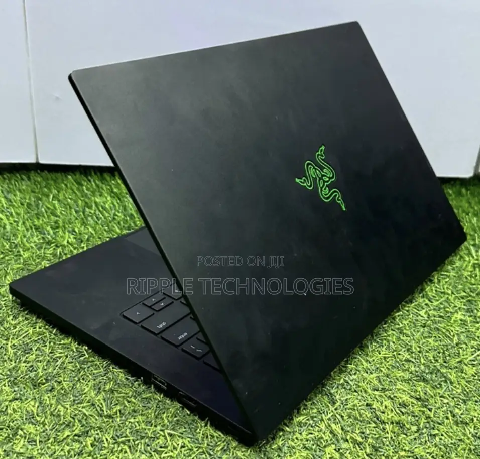 Laptop Razer Blade 16GB AMD Ryzen 9 SSD 1T