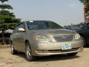 Toyota Corolla 2006 Gold