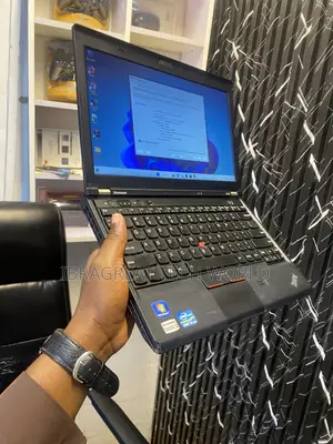Laptop Lenovo ThinkPad X230 8GB Intel Core i5 HDD 320GB