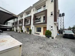 4bdrm Townhouse / Terrace in Lekki Phase 1 for rent