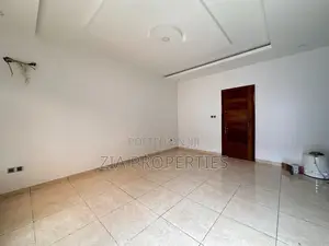4bdrm Townhouse / Terrace in Lekki Phase 1 for rent