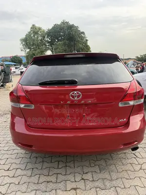 Toyota Venza XLE 4dr Wagon AWD (2.7L 4cyl 6A) 2014 Red
