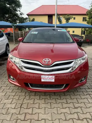 Toyota Venza XLE 4dr Wagon AWD (2.7L 4cyl 6A) 2014 Red