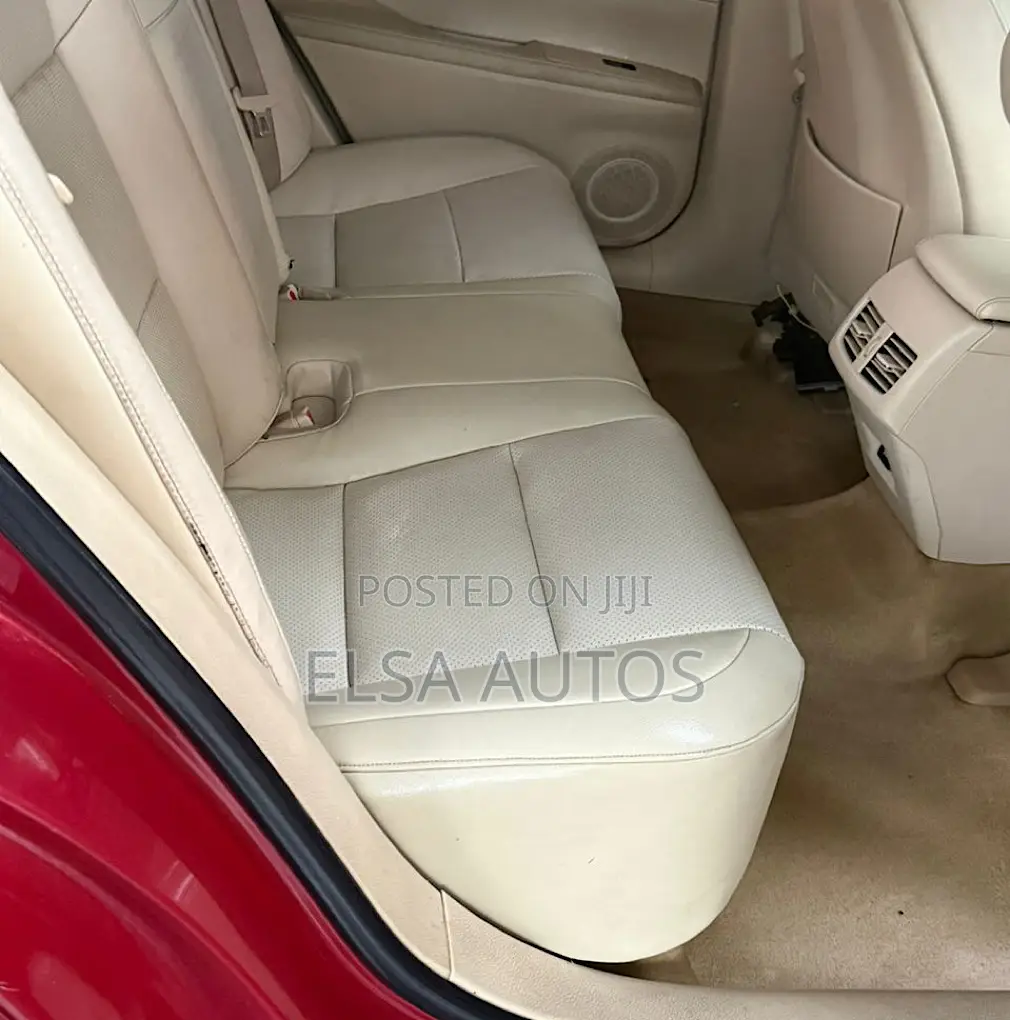 Lexus ES 2015 Red