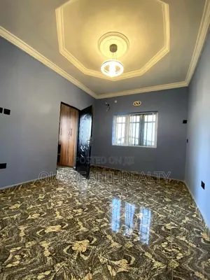 2bdrm Block of Flats in Rind Road for rent