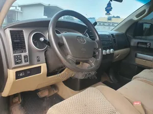 Toyota Tundra 2011 Black