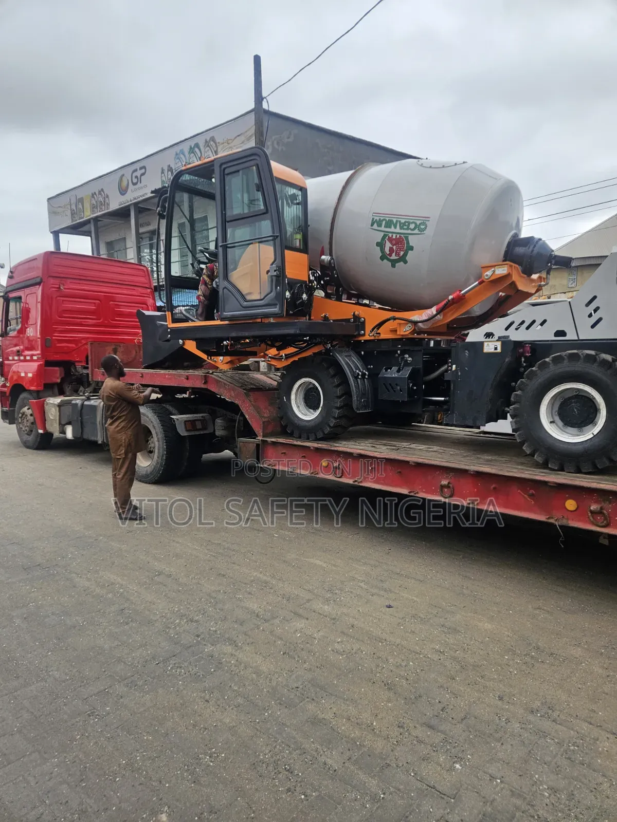 4cubic Oceanic Mobile Selfloading Concrete Mixer