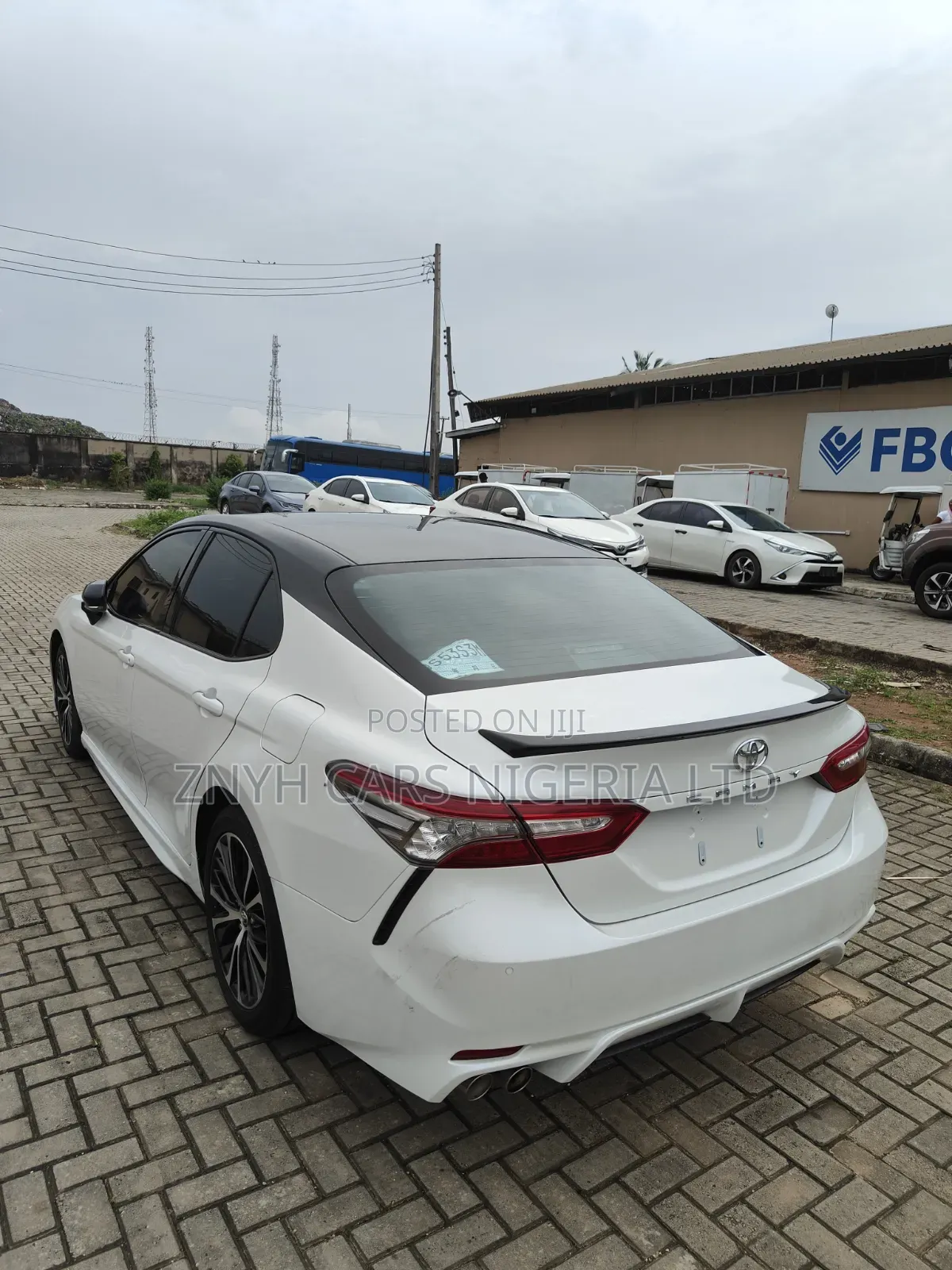 Toyota Camry 2020 White