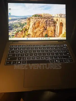 Laptop Dell Pro Plus 14 32GB AMD Ryzen 7 SSD 512GB
