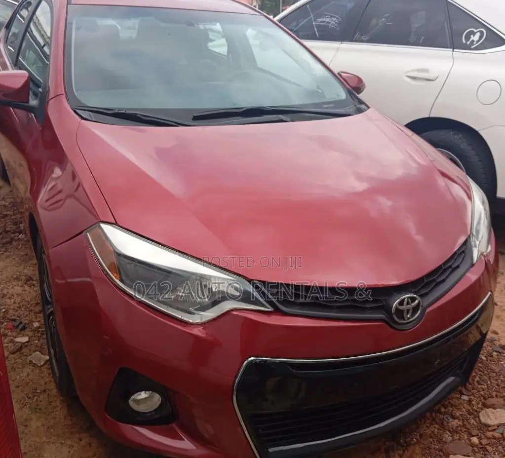 Toyota Corolla 2015 Red