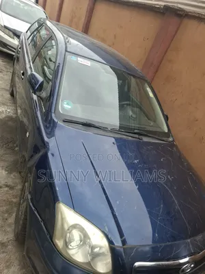 Toyota Avensis 2005 Blue