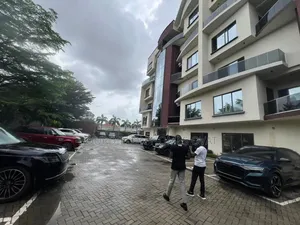 5bdrm Maisonette in Banana Island Lagos for rent