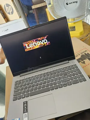 New Laptop Lenovo Ideapad 3 8GB Intel Core i5 SSD 512GB