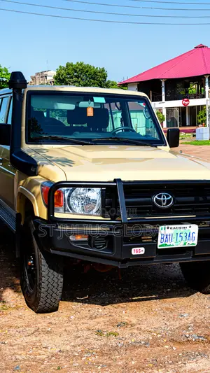 Toyota Land Cruiser 79 Series 2023 Beige