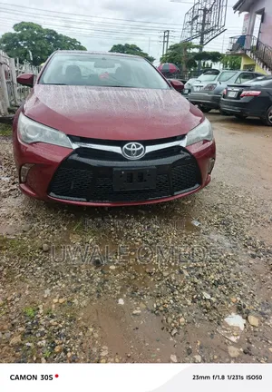 Toyota Camry 2016 Red