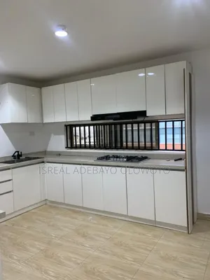 2bdrm Penthouse in Victoria Island for rent