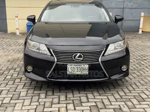Lexus ES 2014 Black