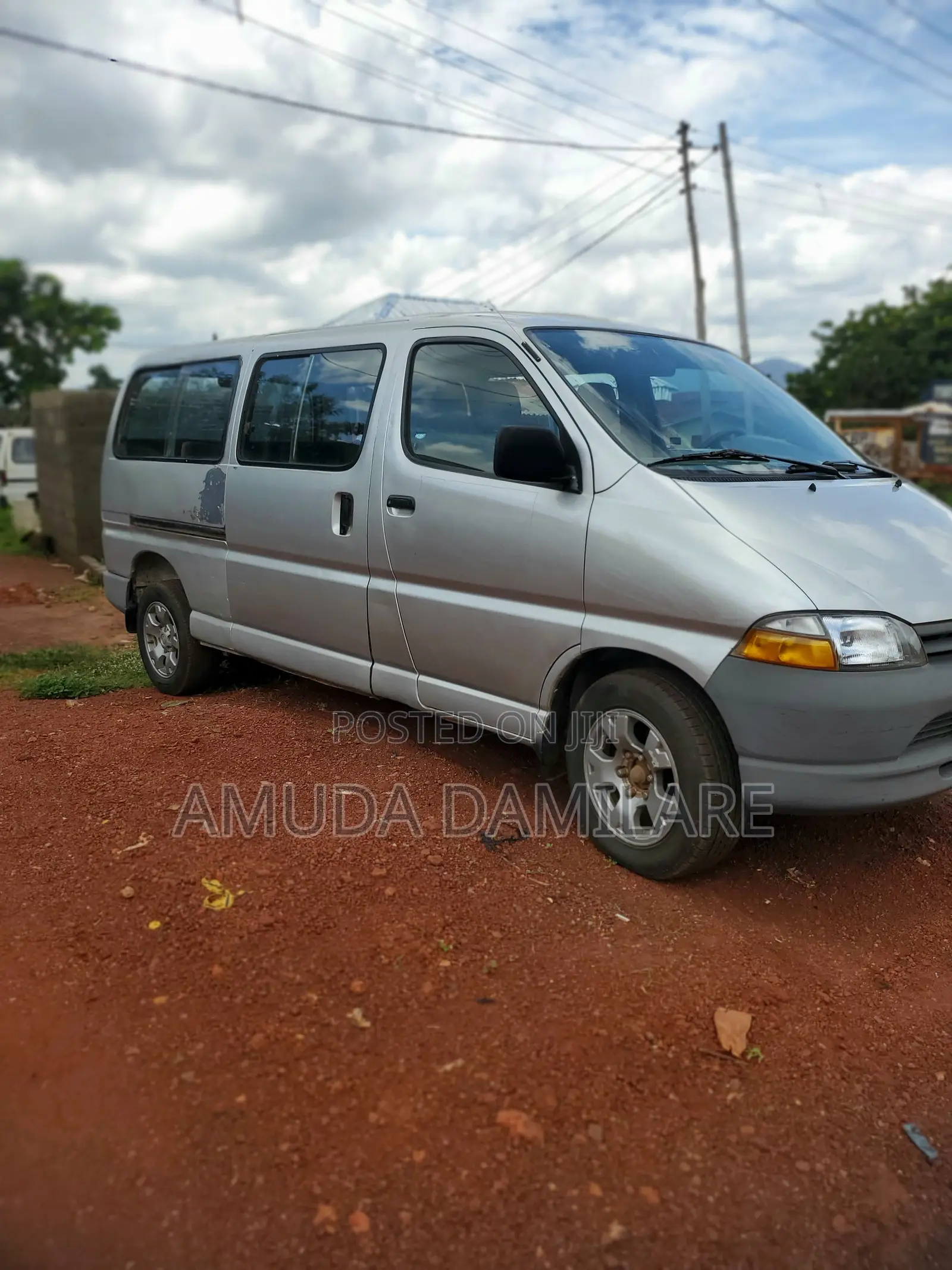 Toyota HiAce 1995 Silver