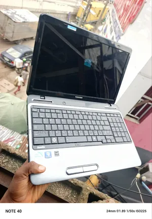 Laptop Toshiba Satellite L755 4GB Intel Pentium HDD 250GB