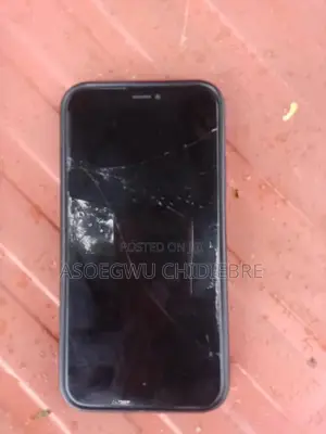 Apple iPhone XR 64 GB Black