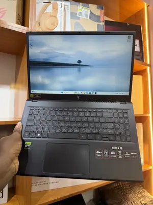 Laptop Acer Nitro V 15 16GB Intel Core i7 SSD 512GB