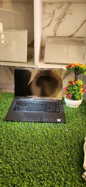 Laptop Dell Latitude 7400 8GB Intel Core i7 SSD 256GB