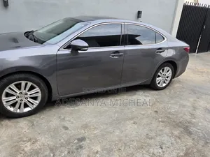 Lexus ES 2014 Gray