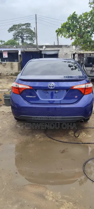 Toyota Corolla 2015 Blue