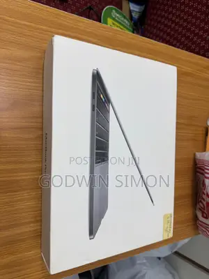 Laptop Apple MacBook Pro 2020 16GB Intel Core i5 SSD 1T