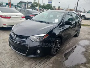 Toyota Corolla 2016 Black