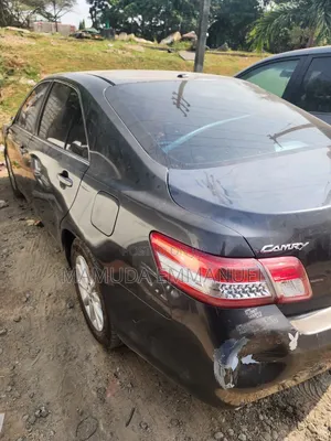 Toyota Camry 2010 Gray