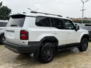 New Toyota Land Cruiser Prado 2.4 Petrol 2025 White