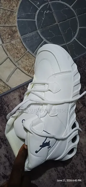 White Sneakers Size 42