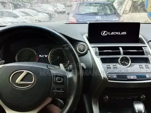 Lexus NX 2017 Gold
