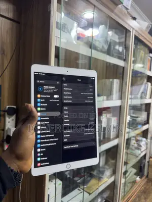 New Apple iPad Air 64 GB Gray