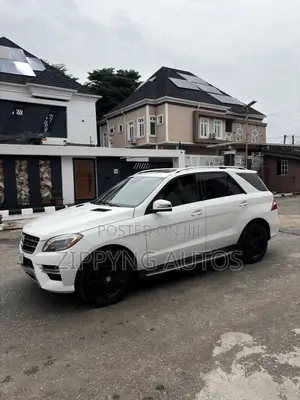 Mercedes-Benz M Class ML350 4dr SUV (3.5L 6cyl 7A) 2014 White