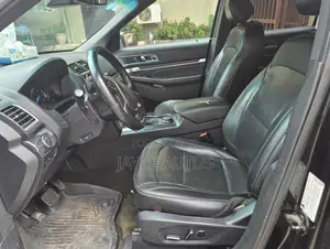 Ford Explorer 2016 Black